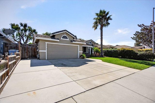 661 Del Mar Drive, Hollister, CA 95023