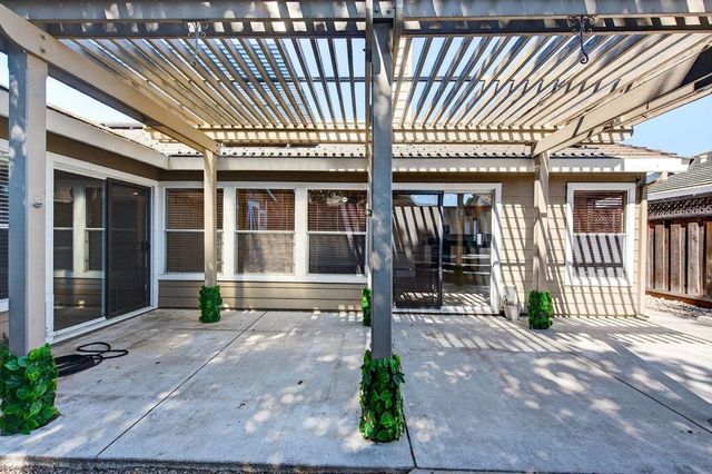 661 Del Mar Drive, Hollister, CA 95023