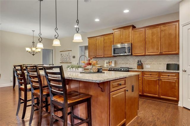 212 Providence Lane, Canton, GA 30114