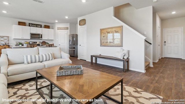 221 Violet Sylph, San Antonio, TX 78253