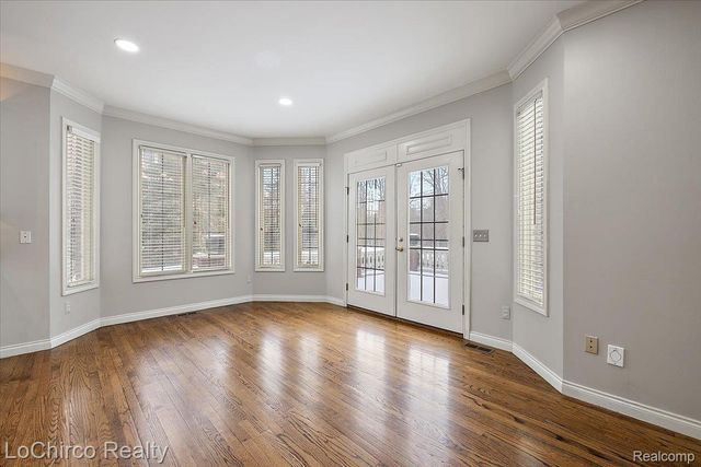 755 Majestic Drive, Rochester Hills, MI 48306