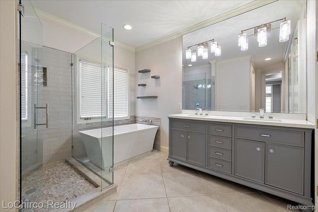 755 Majestic Drive, Rochester Hills, MI 48306