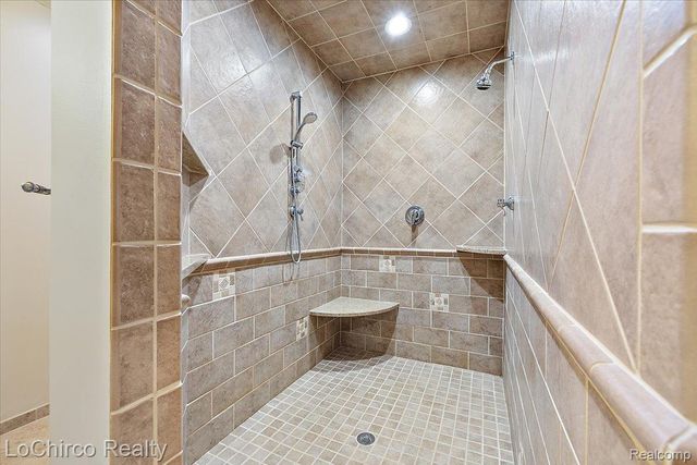 755 Majestic Drive, Rochester Hills, MI 48306