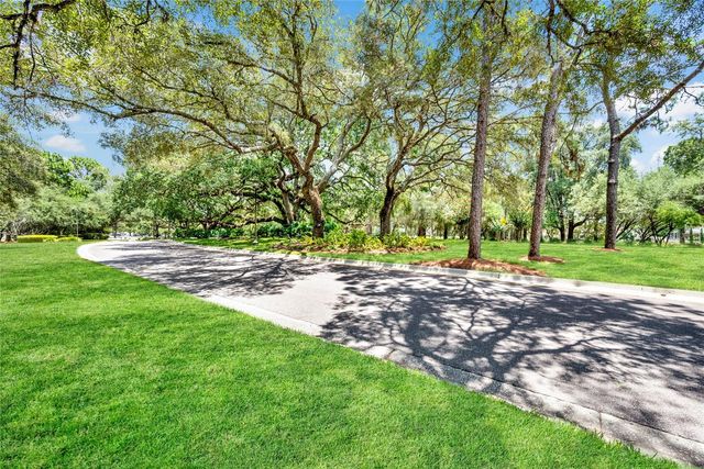 5011 E GOLF CLUB LANE, Spring Hill, FL 34609