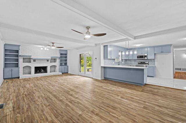 5200 Hampton, North Little Rock, AR 72116