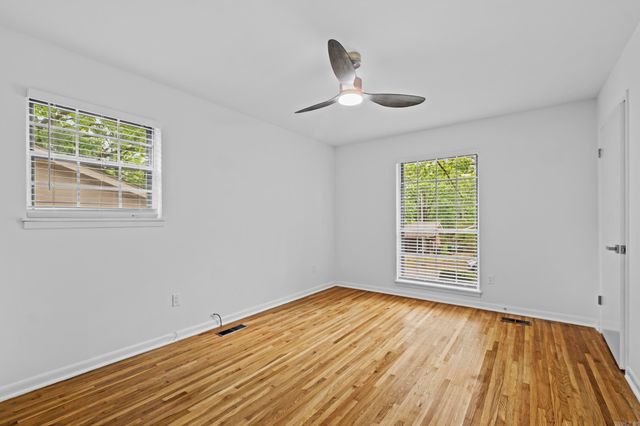 5200 Hampton, North Little Rock, AR 72116