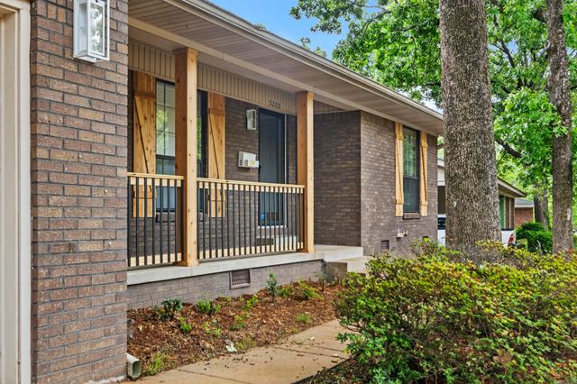 5200 Hampton, North Little Rock, AR 72116