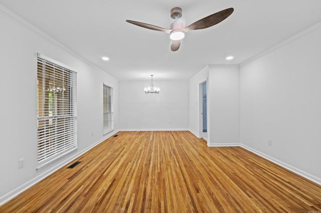 5200 Hampton, North Little Rock, AR 72116