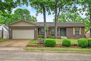 5200 Hampton, North Little Rock, AR 72116