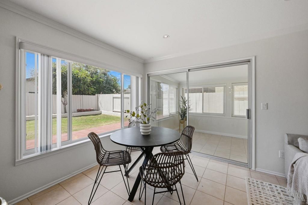 Image 11 of property listing at 5727 Avenida Circo, San Diego, CA 92124