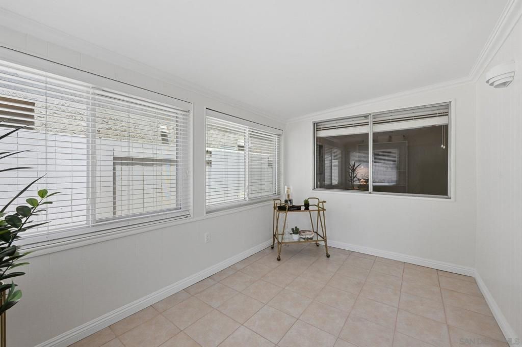 Image 12 of property listing at 5727 Avenida Circo, San Diego, CA 92124
