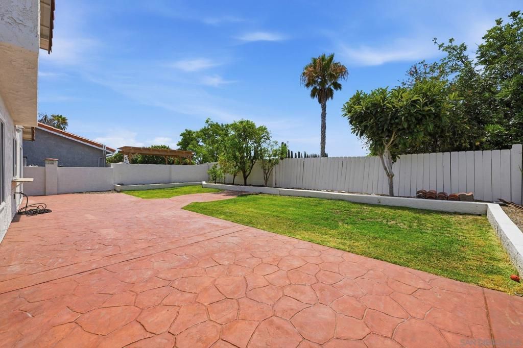 Image 30 of property listing at 5727 Avenida Circo, San Diego, CA 92124
