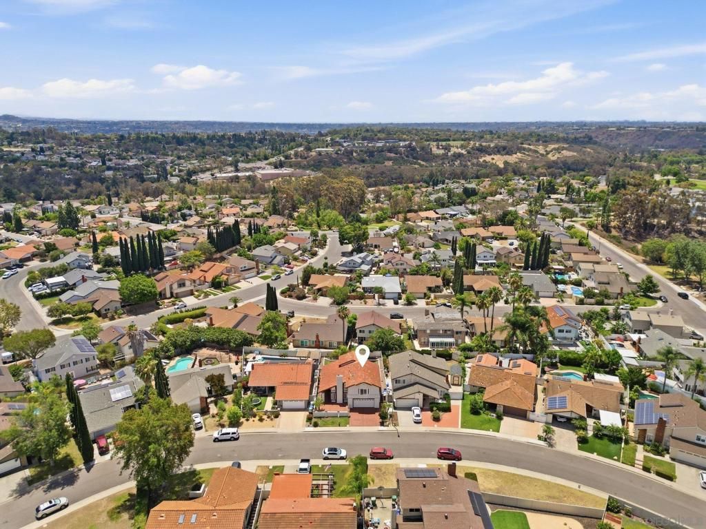 Image 35 of property listing at 5727 Avenida Circo, San Diego, CA 92124