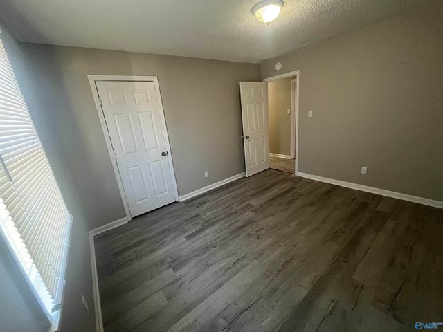 3206 Sandlin Road SW, Decatur, AL 35603