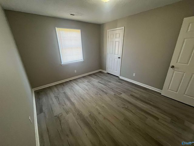 3206 Sandlin Road SW, Decatur, AL 35603