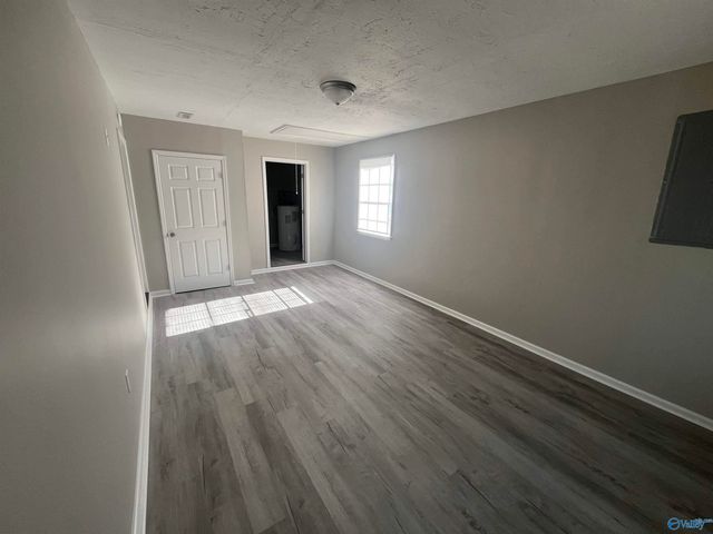 3206 Sandlin Road SW, Decatur, AL 35603