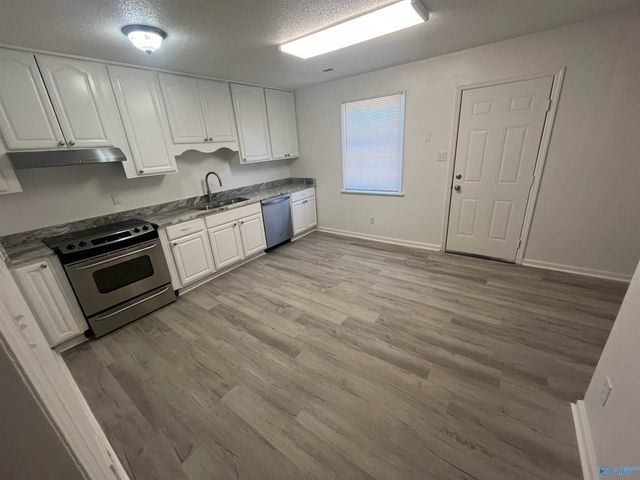 3206 Sandlin Road SW, Decatur, AL 35603