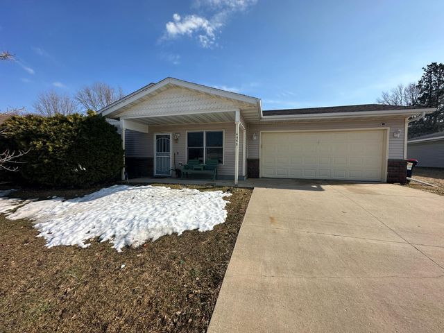 4552 Manor Brook Drive NW, Rochester, MN 55901