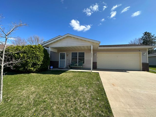 4552 Manor Brook Drive NW, Rochester, MN 55901