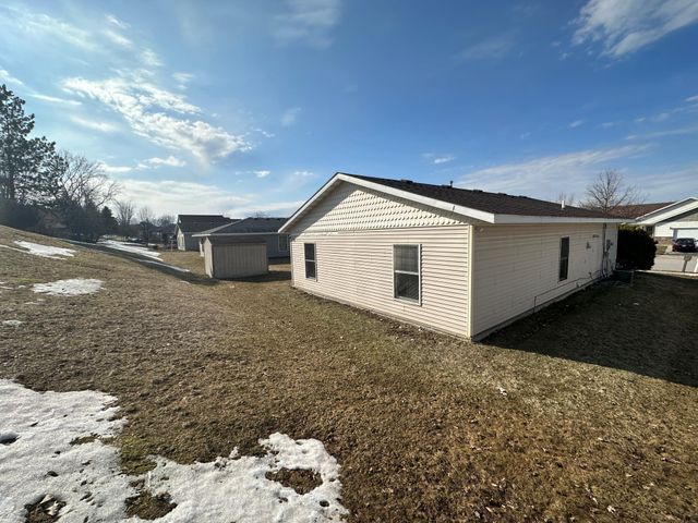 4552 Manor Brook Drive NW, Rochester, MN 55901