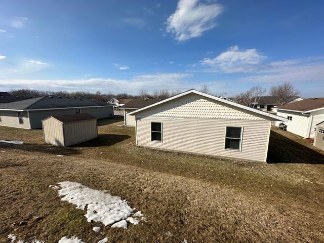 4552 Manor Brook Drive NW, Rochester, MN 55901
