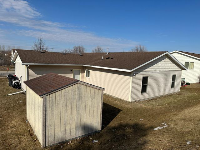 4552 Manor Brook Drive NW, Rochester, MN 55901