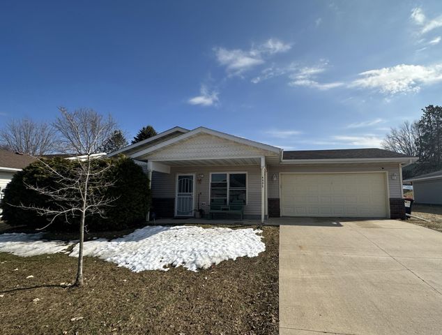 4552 Manor Brook Drive NW, Rochester, MN 55901