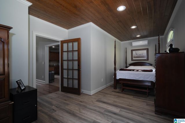 532 PARK LAKE LANE, Helena, AL 35080