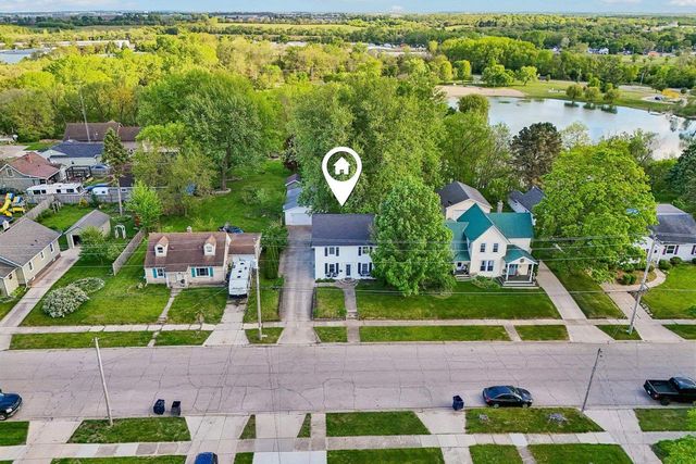 1422 Sharon Street, Janesville, WI 53545