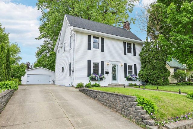 1422 Sharon Street, Janesville, WI 53545