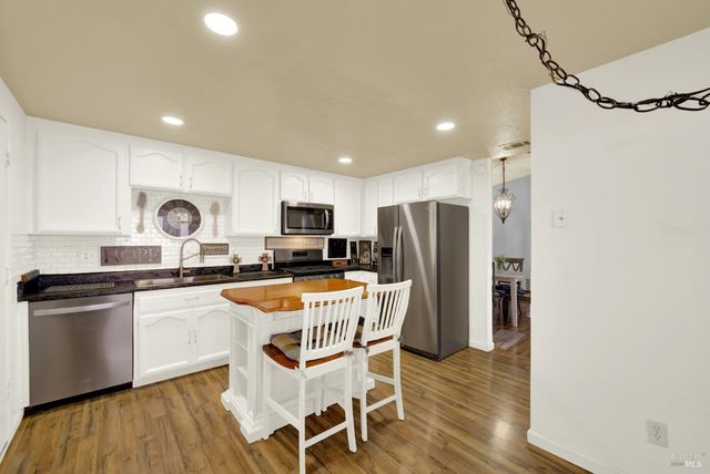 959 Matthew Ct, Fairfield, CA 94533