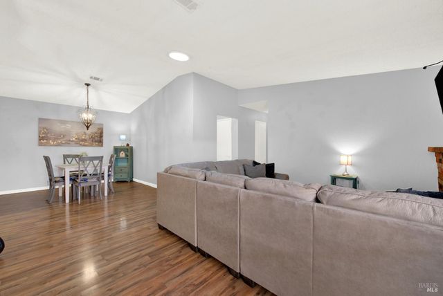 959 Matthew Ct, Fairfield, CA 94533