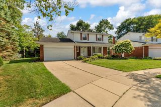 1216 Charrington Drive, Troy, MI 48083