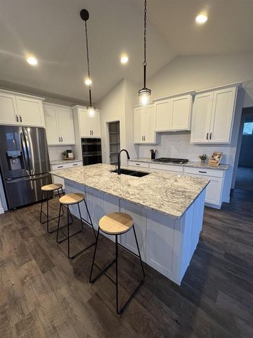 1633 FOUNDERS STREET, Neenah, WI 54956