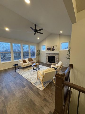 1633 FOUNDERS STREET, Neenah, WI 54956