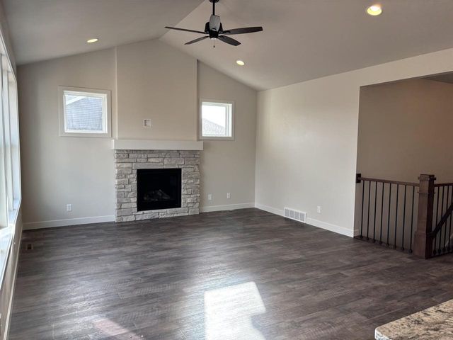 1633 FOUNDERS STREET, Neenah, WI 54956