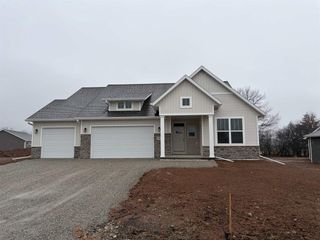 1633 FOUNDERS STREET, Neenah, WI 54956