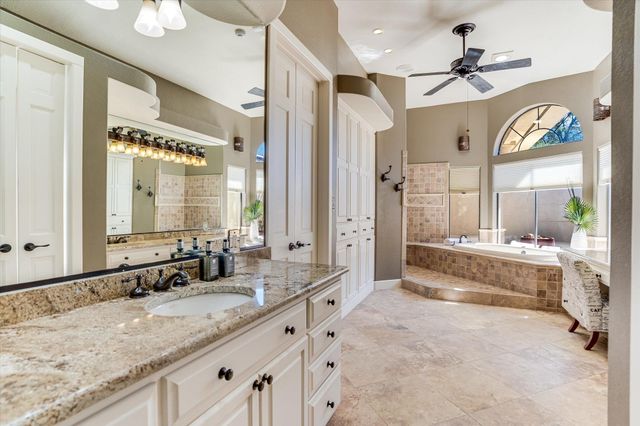 212 Florentine, Horseshoe Bay, TX 78657