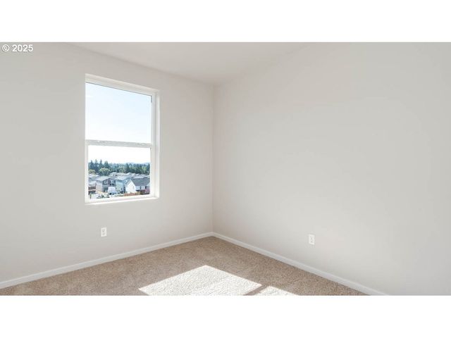 3830 Sw 35th St, Gresham, OR 97080