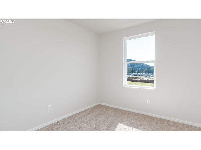 3830 Sw 35th St, Gresham, OR 97080