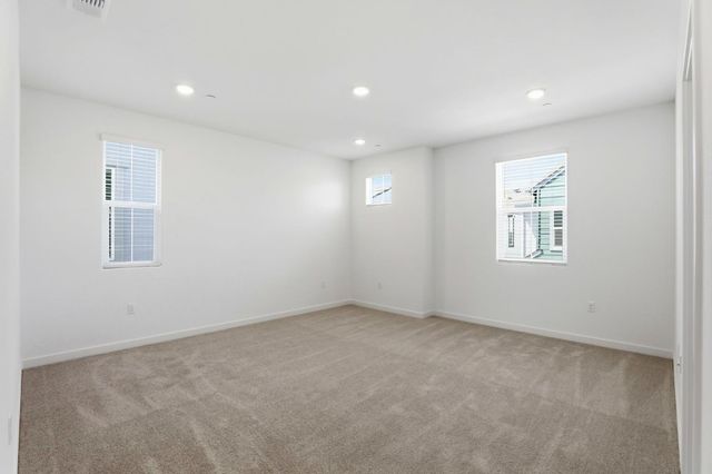 8457 Viborg Ln, Elk Grove, CA 95758