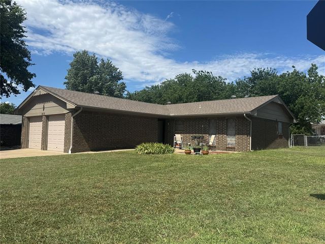 817 Glenwood Drive, Yukon, OK 73099