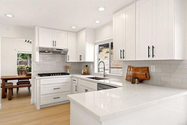3434 Ashwood Court, Oceanside, CA 92058