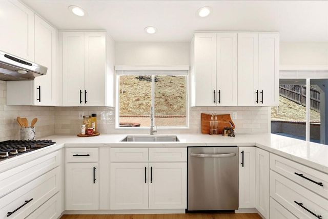 3434 Ashwood Court, Oceanside, CA 92058