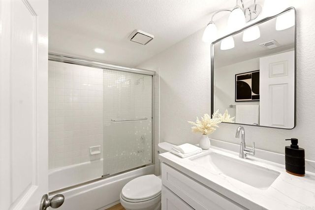 3434 Ashwood Court, Oceanside, CA 92058