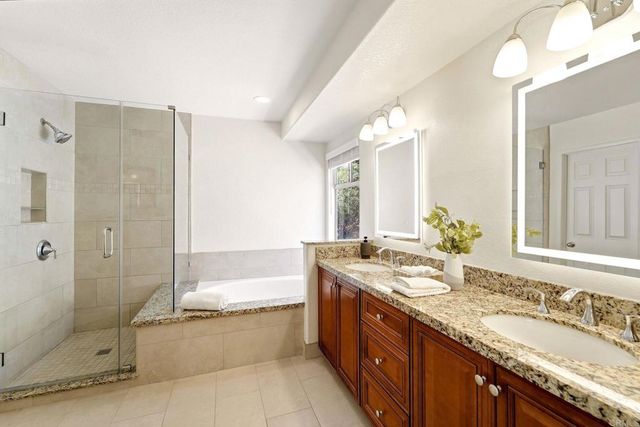 3434 Ashwood Court, Oceanside, CA 92058
