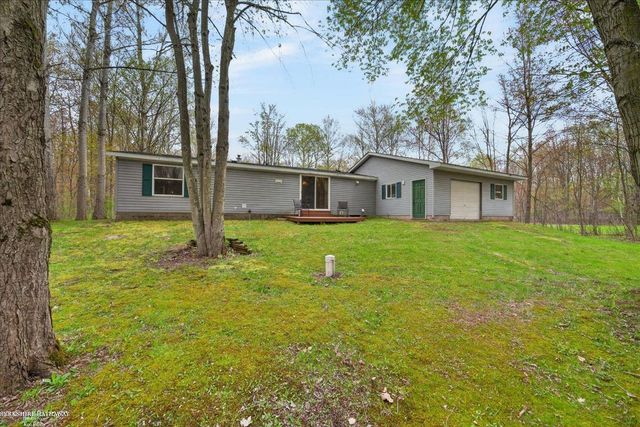 4808 N Water Road, Sanford, MI 48657