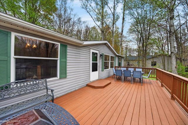 4808 N Water Road, Sanford, MI 48657