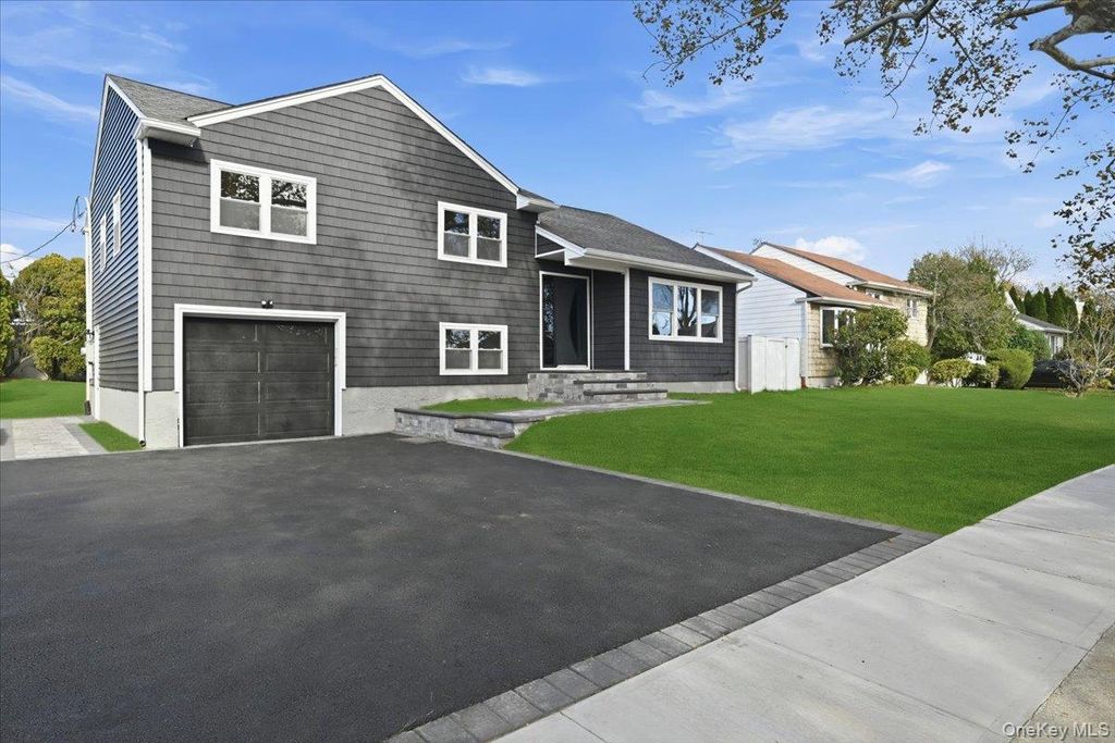 3715 Regent lane, Wantagh, NY 11793