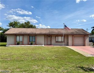 1204 SE 15th ST, Cape Coral, FL 33990